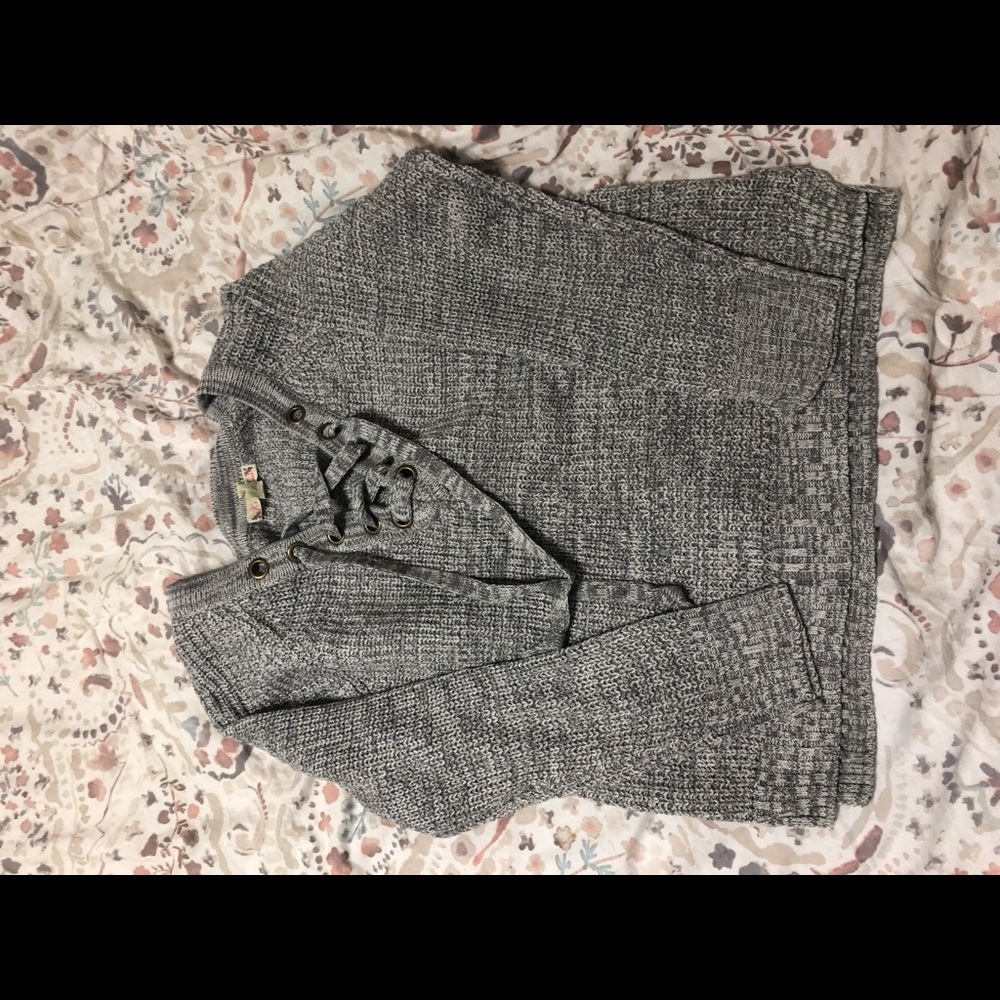 Grey sweater
